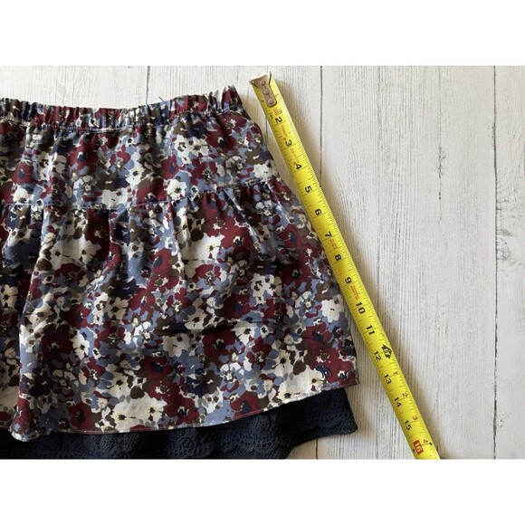 Vintage Abercrombie & Fitch Large Floral Navy Lace Ruffle Airy Mini Skirt Y2K - Picture 5 of 6
